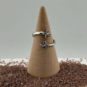 Silver Coloured Flower Split Ring